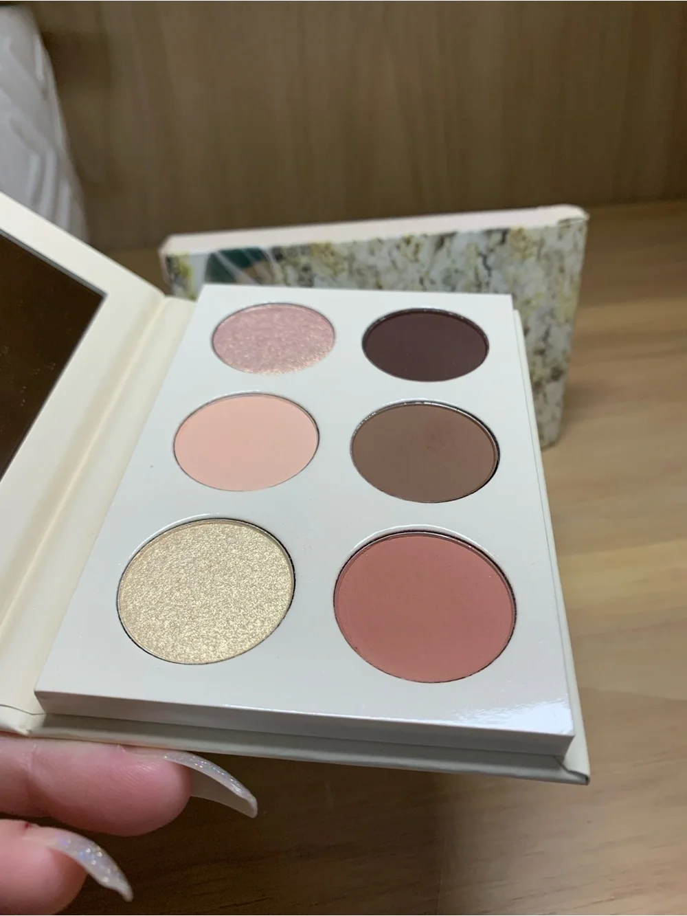 KKW Beauty Mrs. West Eyeshadow Palette - Limited Edition